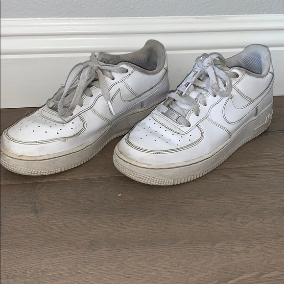 nike youth size 6 to women's